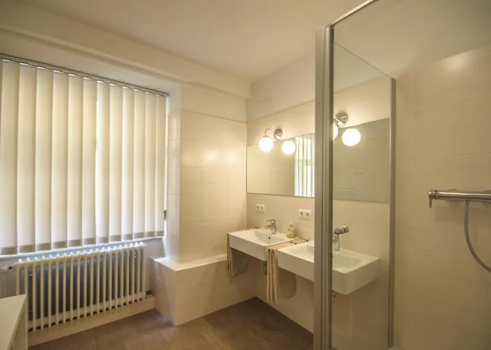 Apartment Spiegel - Mandarin