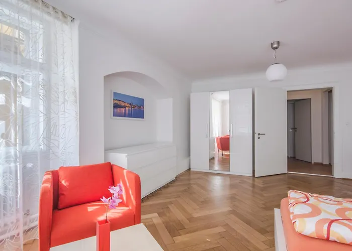 Spiegel - Mandarin Apartment *